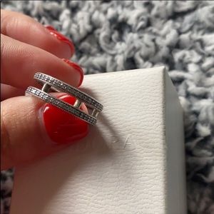 Pandora Ring